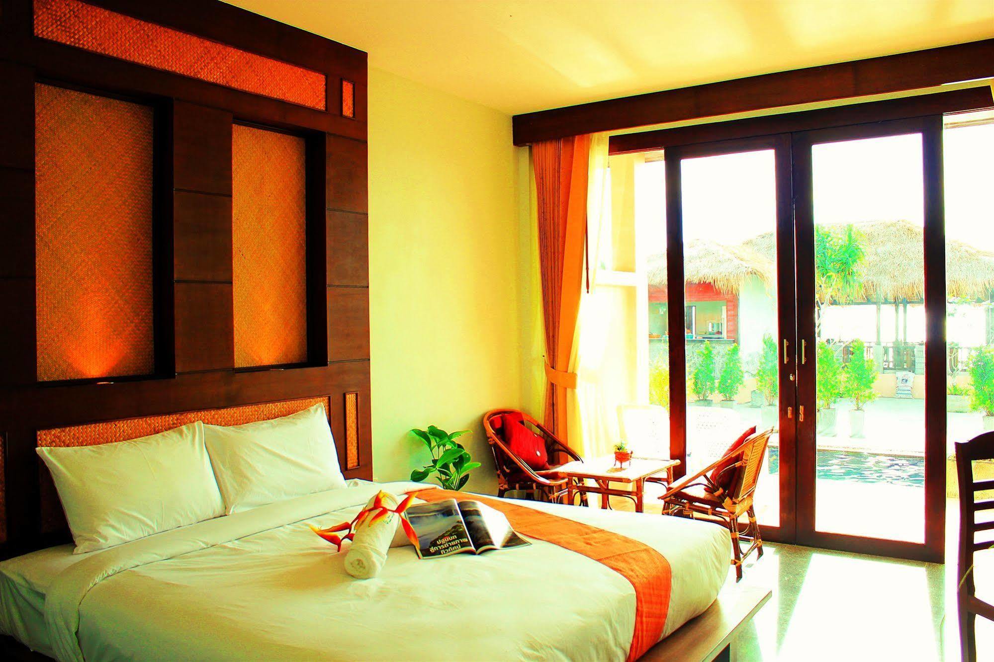 Peace Paradise Beach Ko Lanta Екстериор снимка