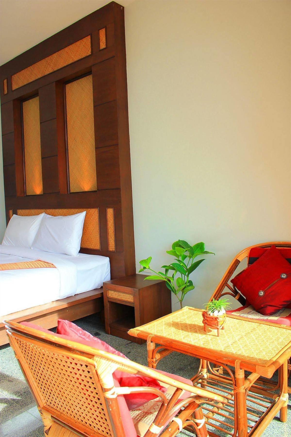 Peace Paradise Beach Ko Lanta Екстериор снимка